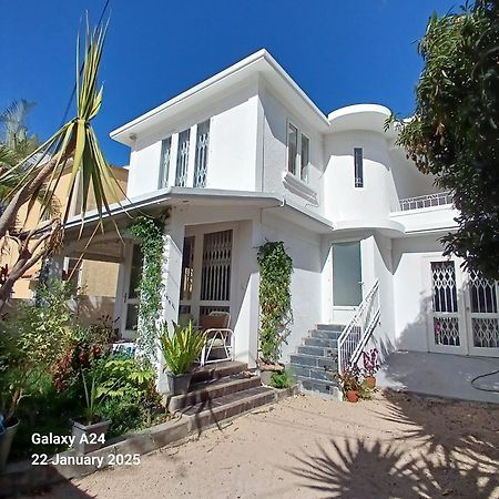 شقة The Coral House ريفير نوار المظهر الخارجي الصورة